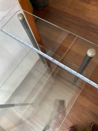 Mesa auxiliar cristal 2 estantes con ruedas