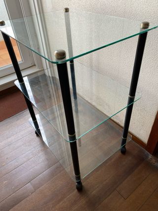 Mesa auxiliar cristal 2 estantes con ruedas