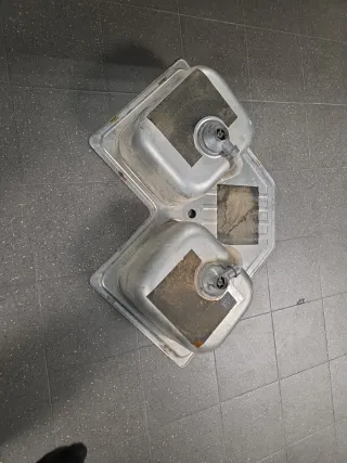 Fregadero doble esquina metálico