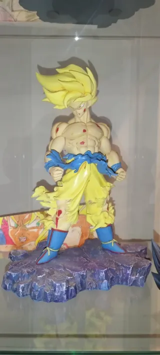 Figura Goku Resina Dragon Ball Z