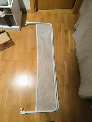 Barrera de seguridad para cama infantil