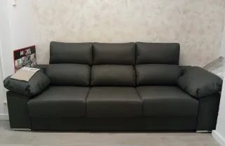 Sofá Negro nuevo tienda física Cornellá Terrassa