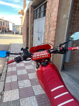 Honda XR 400R enduro matricualda restaurada