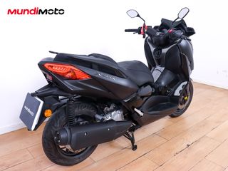 YAMAHA X-MAX 125