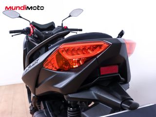 YAMAHA X-MAX 125
