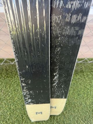 Esquís Atomic Maverick