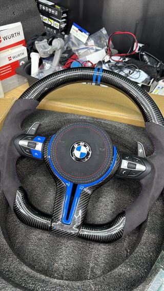Volante BMW Serie F Carbono y Alcántara