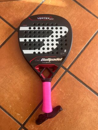Bullpadel Vertex 04 Comfort