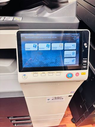 Konica Minolta Bizhub C368 Multifunción