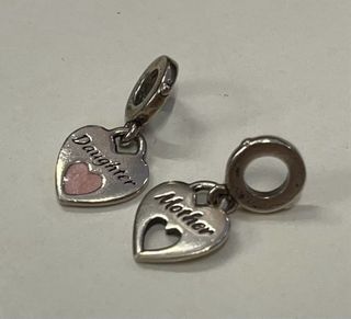 Pandora Charm Corazón Madre Hija