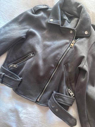 Chaqueta Bershka Gris