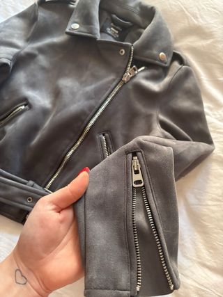 Chaqueta Bershka Gris