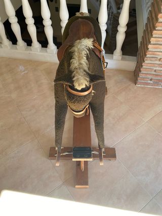 Caballo balancín antiguo