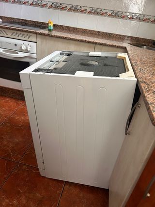 Lavavajillas SVJ304, tiene 3 meses desde su compra