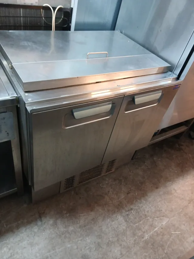 Bajo mostrador refrigerado