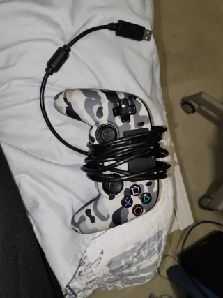 Consola Sony PS4 Slim Negra