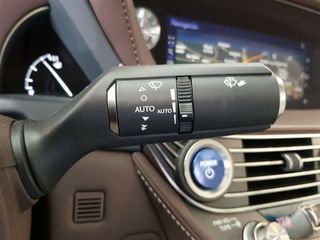 Lexus LS   500h 89 Luxury Art Wood L- White