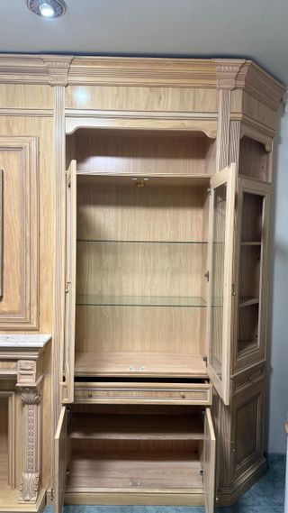 Mueble comedor clasico modular con vitrinas