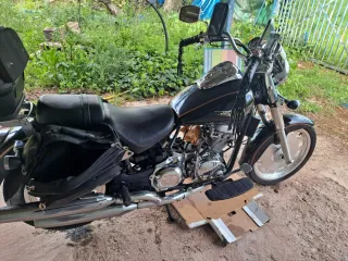 Daelim Daystar 125cc Custom