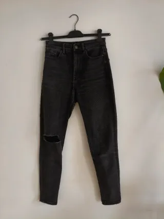 Pantalones vaqueros negros tiro alto Talla M
