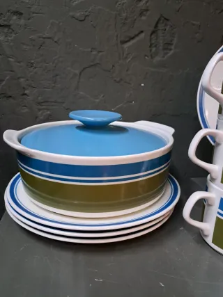 Vajilla cerámica azul y verde