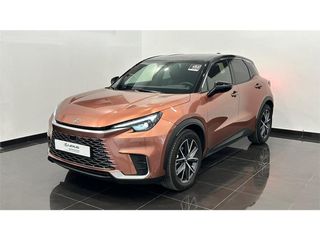 Lexus LBX 1.5 EMOTION+