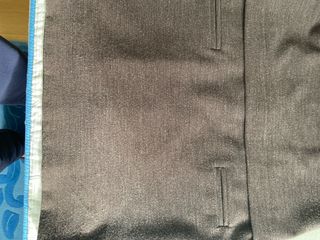 Vestido marrón con pedrería dorada