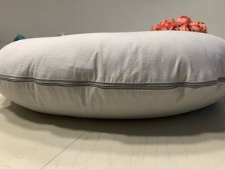 Cojín de lactancia gris