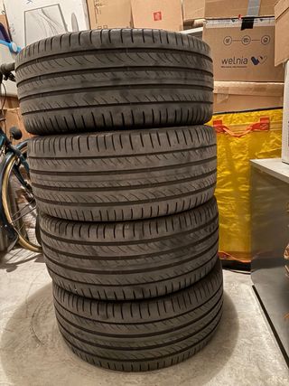 4 Neumáticos Pirelli POWERGY 235/35/19