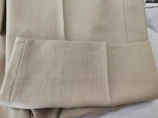 Traje de chaqueta beige