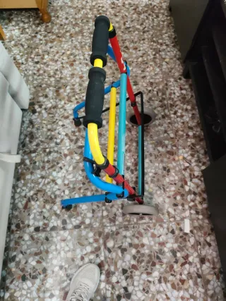 Andador infantil con ruedas