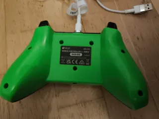 Mando Xbox One Cable Negro/Verde de la marca pdp