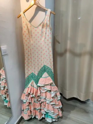 Vestido de flamenca con lunares