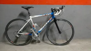 Bicicleta BH de carretera