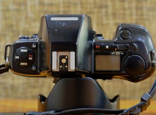 Cámara Nikon F-801s AF