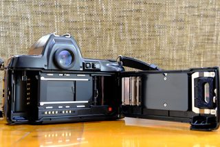 Cámara Nikon F-801s AF