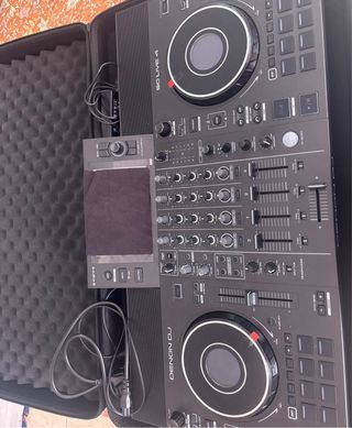 Denon sc live 4 y 2 monitores VM50W pionner dj