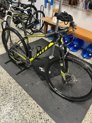 Bicicleta Scott Scale RC 900 World Cup