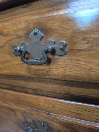 Aparador de madera marrón. Vintage.