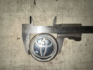 3 Tappi coprimozzo Toyota