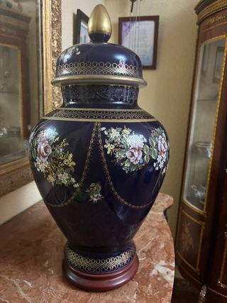 Jarrón porcelana decorativo clásico azul cobalto