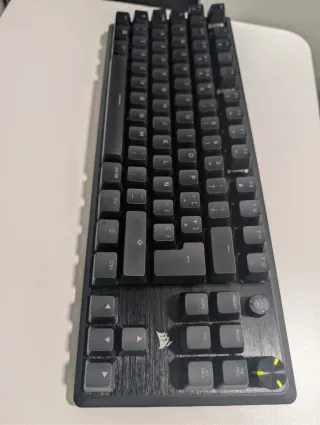 Teclado Gaming Corsair K70 Core TKL RGB