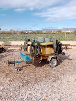 Cuba de fumigar con remolque