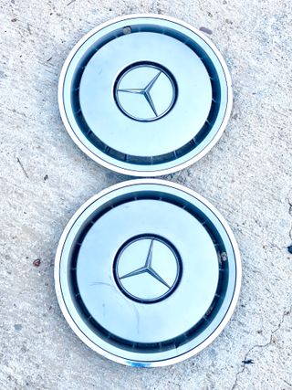 TAPACUBOS MERCEDES BENZ W124 W201