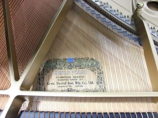 Piano de cola Kawai RX-2