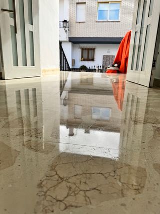 Abrillantado de mármol-terrazo – hidráulico-barro.