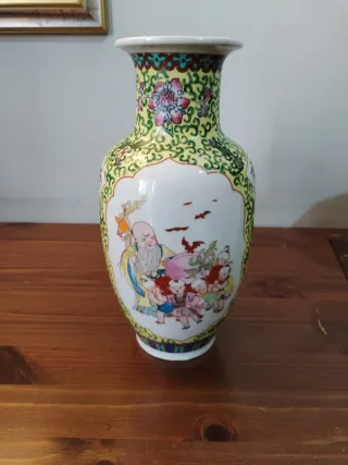 Vaso Cinese in Stile "Famille Rose"