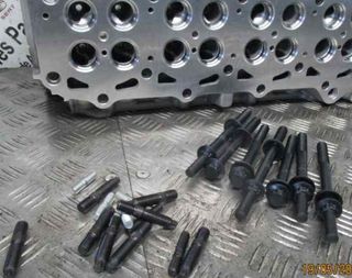 384577 11039vc101 culata nissan interstar (x70)