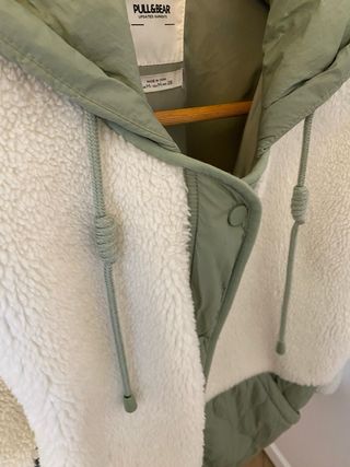 Chaqueta borreguito y acolchado verde/blanco
