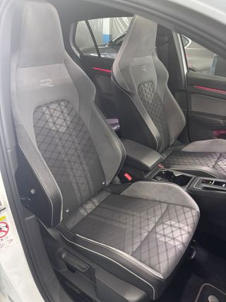 Volkswagen Golf VIII R-line